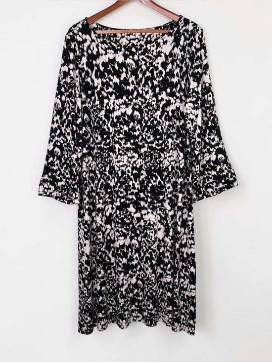 Chico's Dresses & Skirts - Chico's Travelers Slinky Knit Midi Dress Black Cream Abstract Chicos 4 US XXL